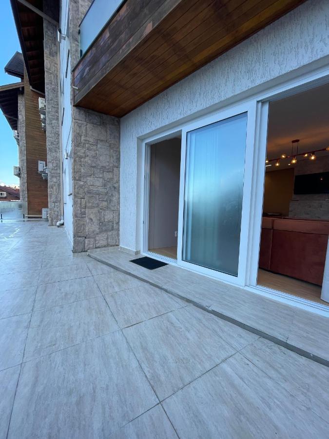 Apartamento Espetacular, 2 Suites, A 30M Da Rua Coberta Gramado Exterior photo